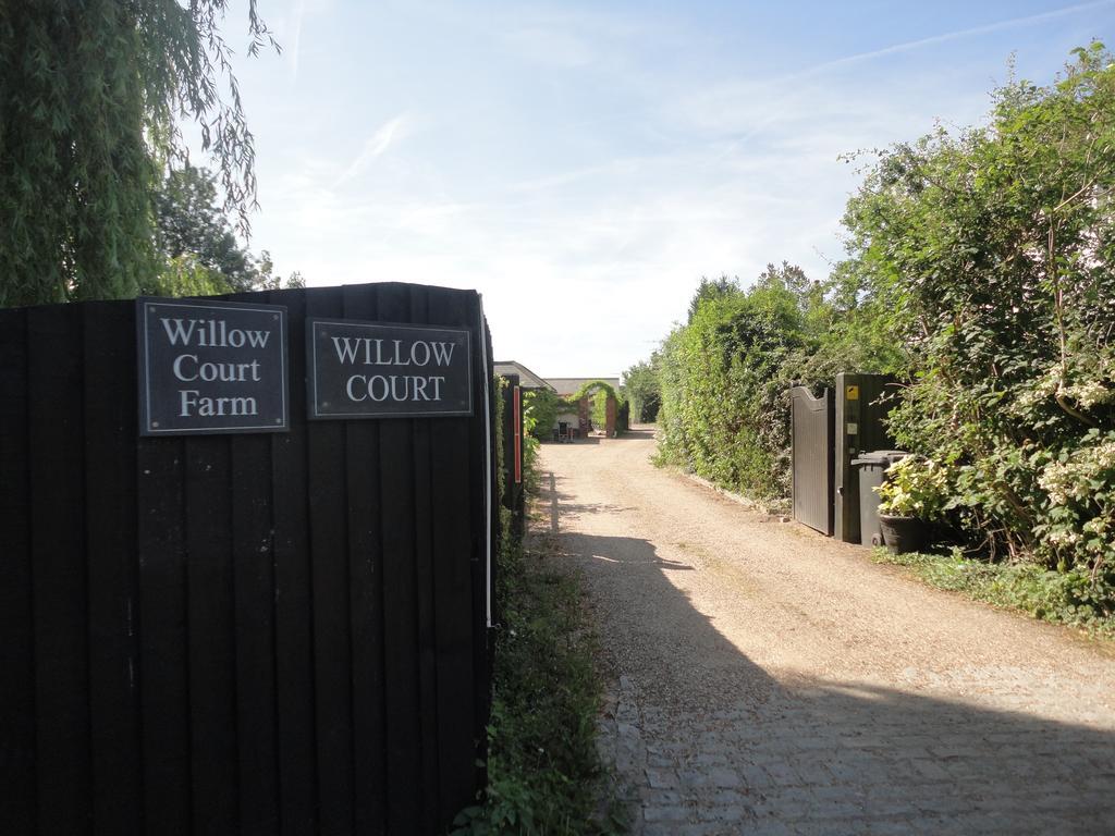 Willow Court Farm Studio West & Petting Farm, 8 Mins To Legoland & Windsor, 15 Mins To Lapland Uk Villa Exterior photo